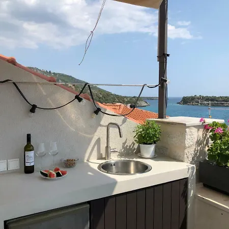 The Beachhouse Kardhamili